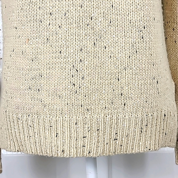 Market & Spruce Button Back Sweater - Picture 4 of 13